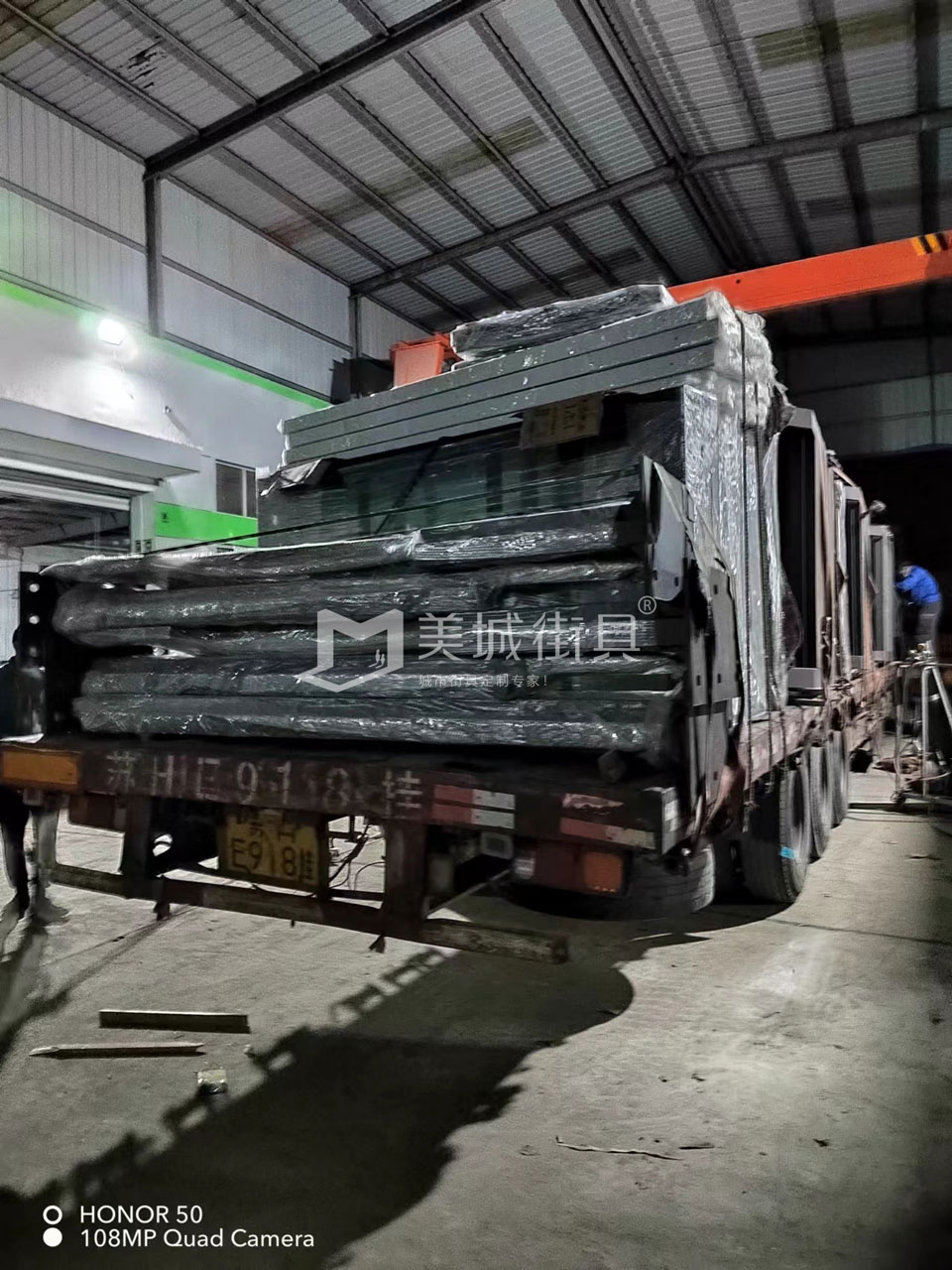 2022.10.18美城街具供應(yīng)臺(tái)州第三、四車候車亭發(fā)貨記錄